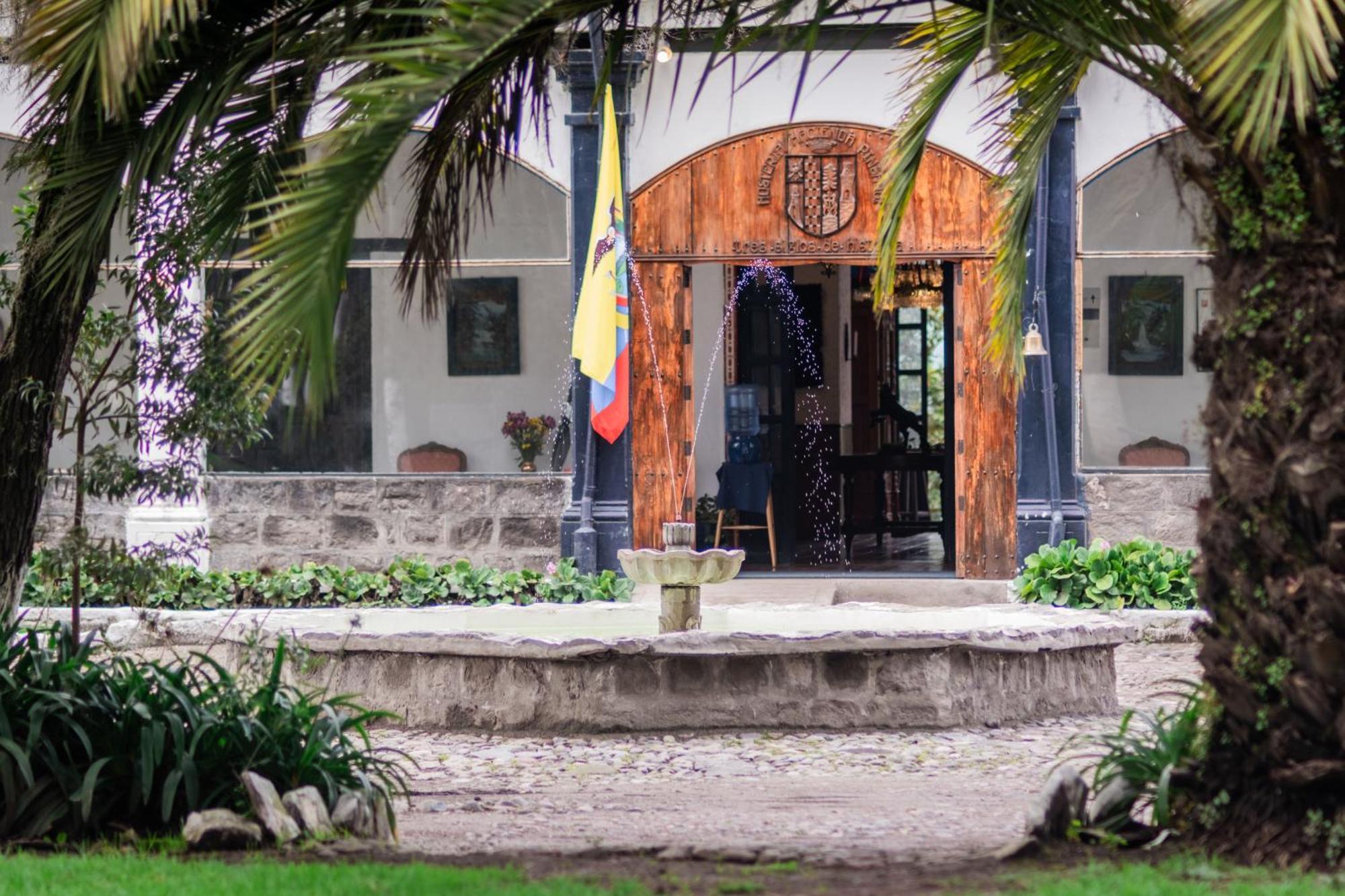 Hosteria Hacienda Pinsaqui Otavalo Exterior photo